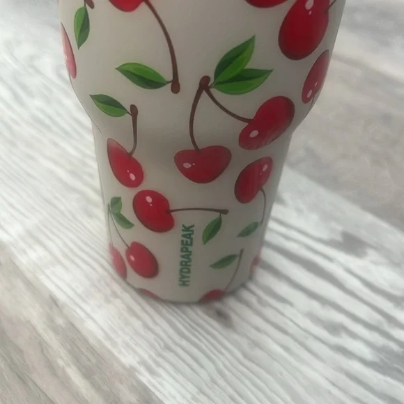 Cherry HydraPeak Tumbler 32 Oz. Artisan Collection - Picture 4 of 7